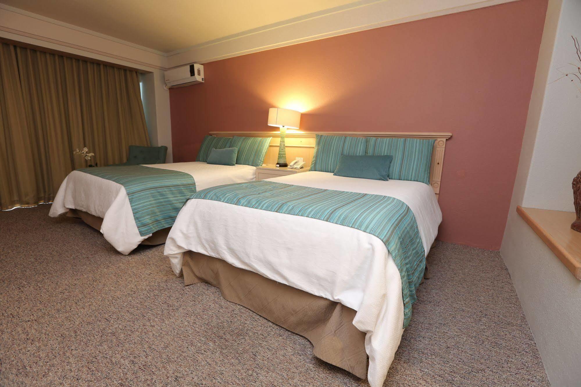 Hotel Las Rosas & Spa Ensenada Extérieur photo