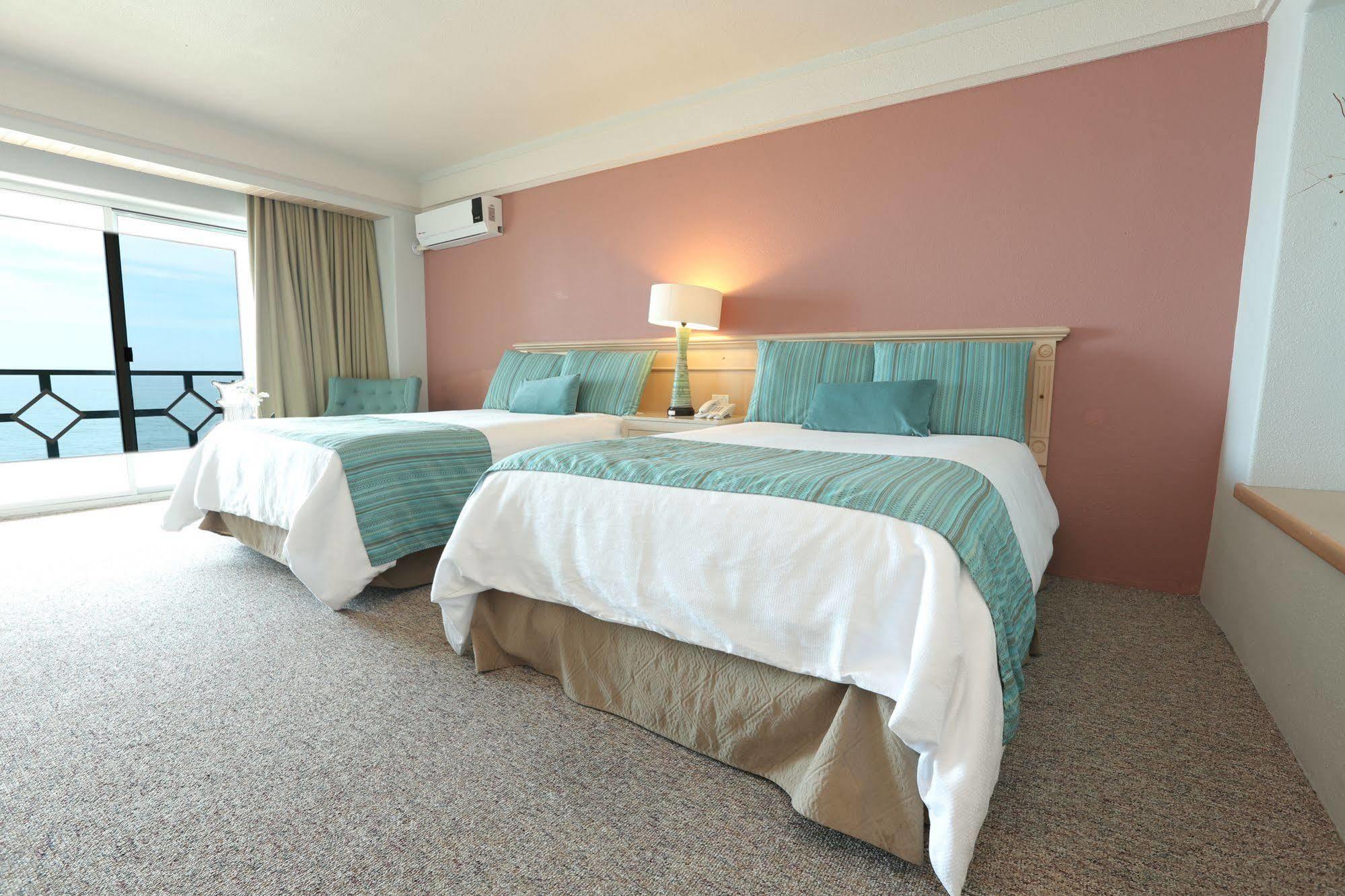 Hotel Las Rosas & Spa Ensenada Extérieur photo